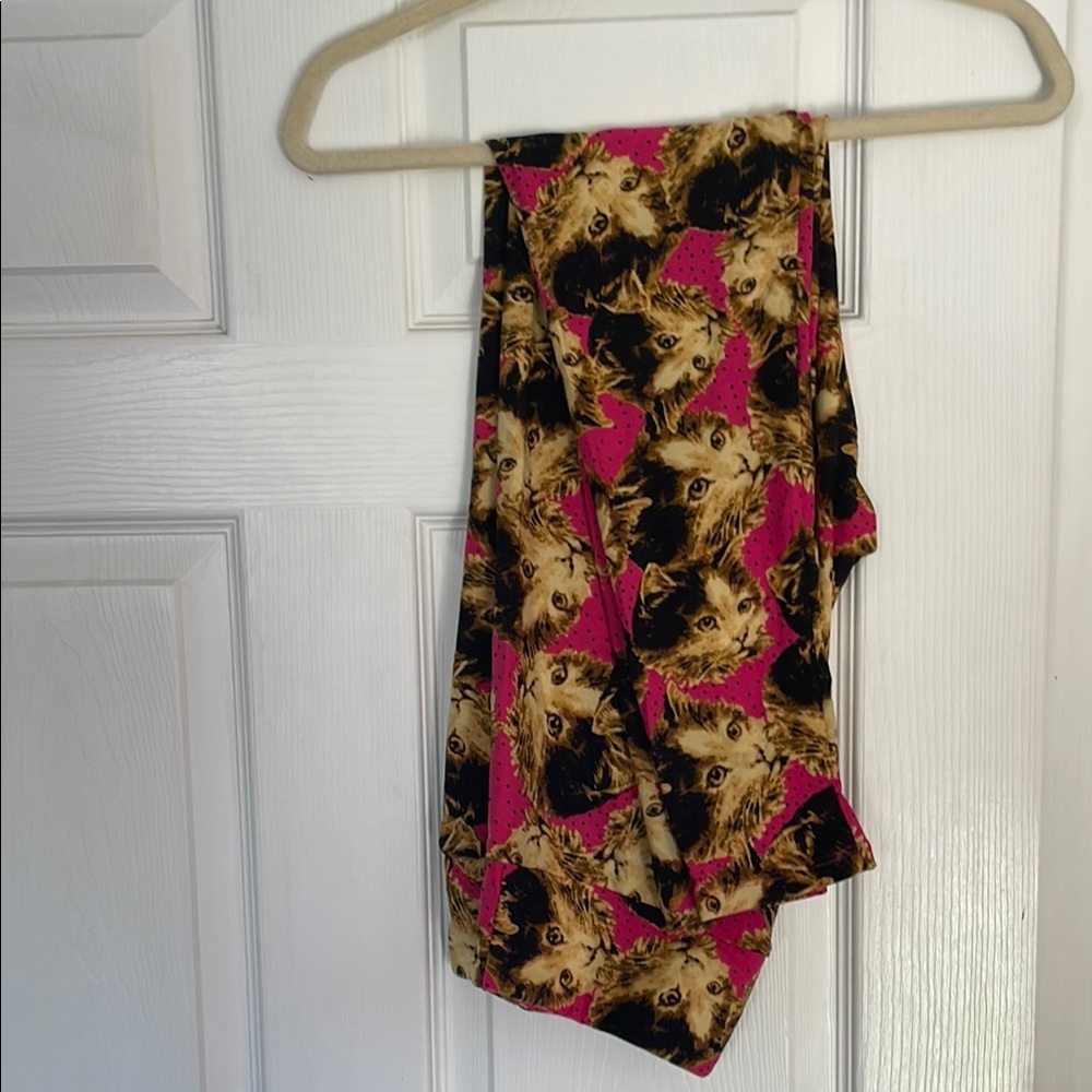Cat Print Leggings in Pink and Brown